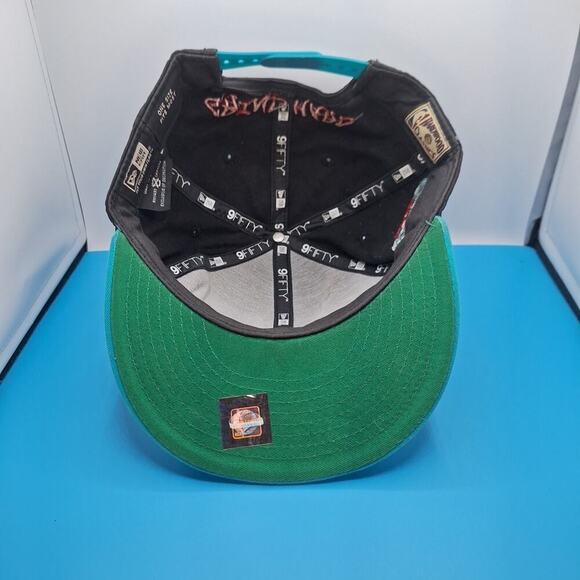 Vancouver Grizzlies New Era 9FIFTY Hardwood Classics Snapback Hat NBA Spell Out - Picture 7 of 8
